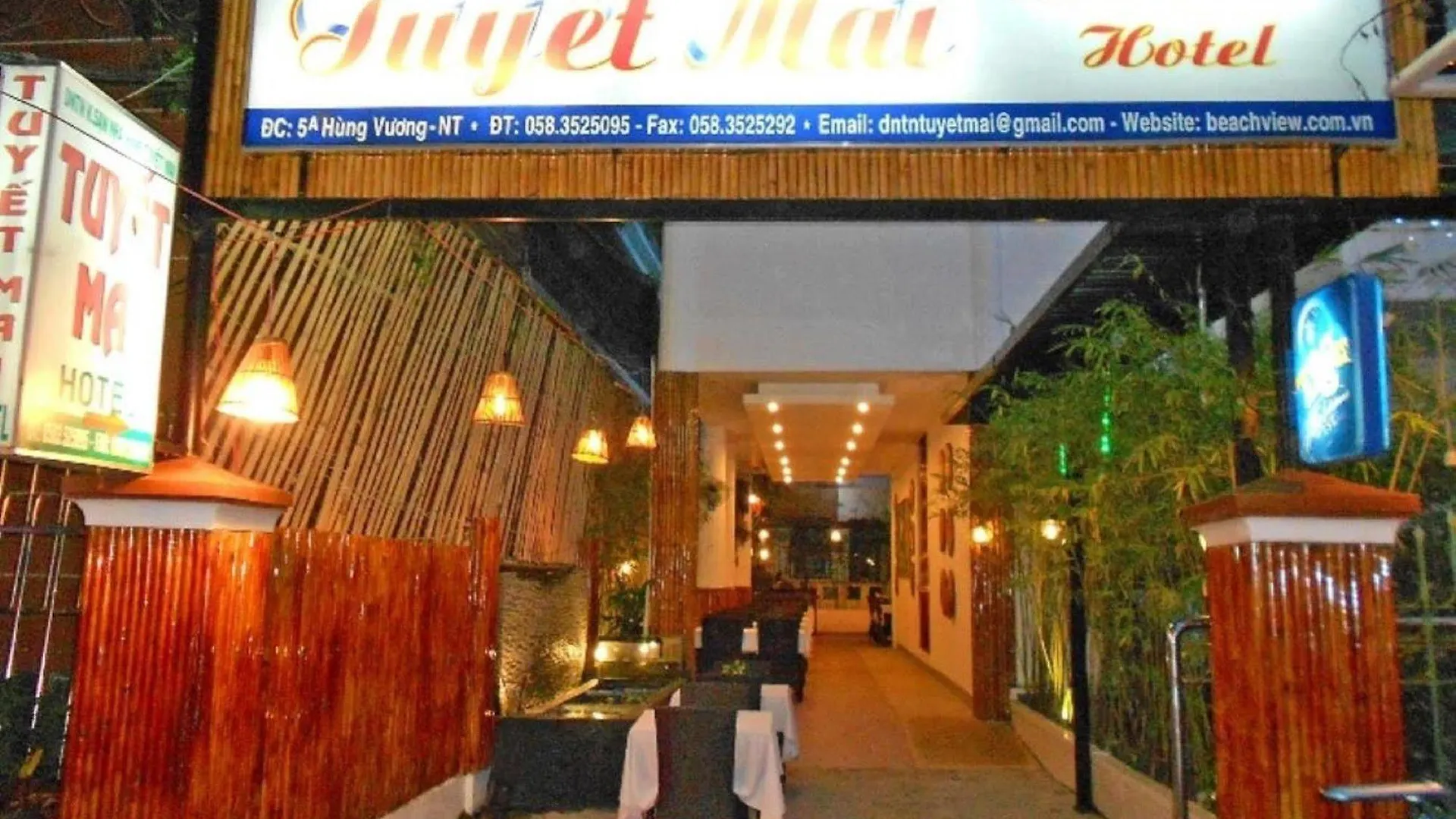 Oyo 381 Tuyet Mai Hotel Nha Trang 2*,  Vietnam