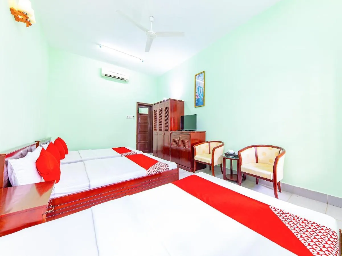 Oyo 381 Tuyet Mai Hotel Nha Trang 2*,  Vietnam